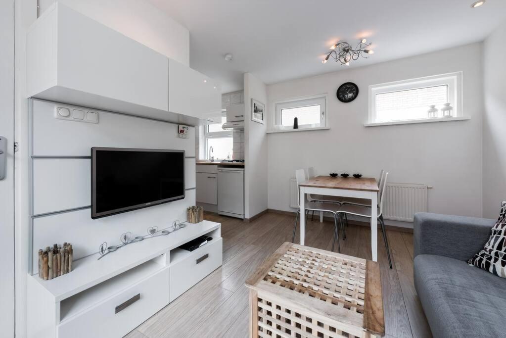 Modern Ingericht Vakantiehuis - Rust & Strand Op 350M Egmond aan Zee Kültér fotó
